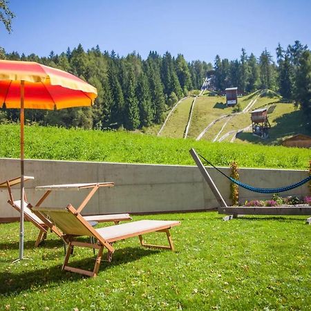 Haus Zur Vogelweide App 1 Lägenhet Toblach Exteriör bild